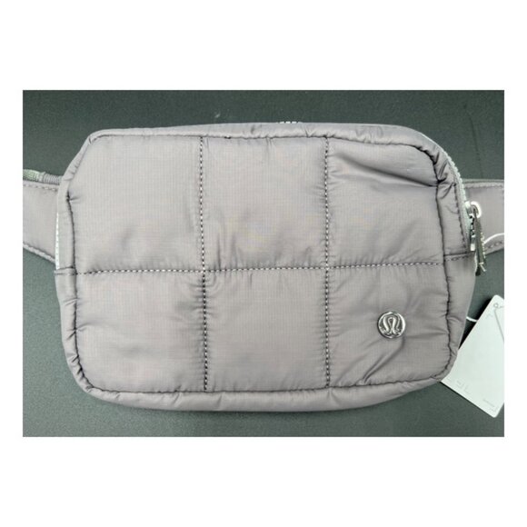 NWT-Lululemon Quilted Grid Belt Bag - 1.5L - Sage Gray - Picture 7 of 13